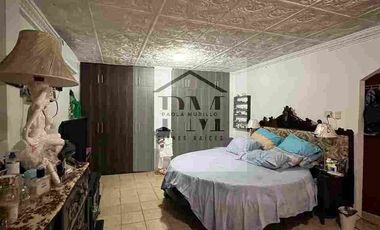 Casa en Venta, Barrio del Centenario, Sector Sur de Guayaquil, Ecuador, cerca a Clínica Alcivar.