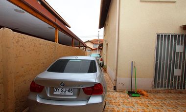 OFERTA - Se Vende Espectacular Casa de 2 pisos en Quilicura
