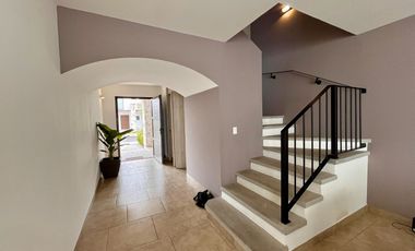 CASA AMUEBLADA EN RENTA, TORRE DE PIEDRA JURIQUILLA, Qro.