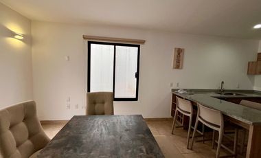 CASA AMUEBLADA EN RENTA, TORRE DE PIEDRA JURIQUILLA, Qro.