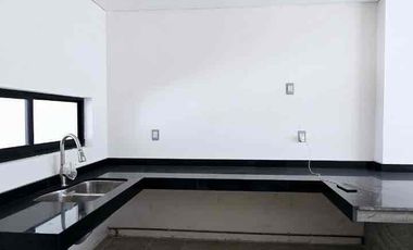 Casa en venta totalmente equipada Fracc El Diamante zona sur pte cerca de plaza cristal