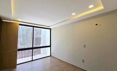 Casa en venta totalmente equipada Fracc El Diamante zona sur pte cerca de plaza cristal