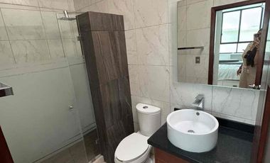 Casa en venta dentro de Frac privado Lomas verdes rumbo al campestre