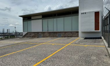 Bodega Comercial Jurica