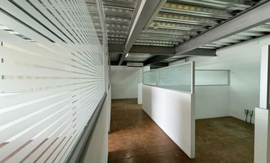 Bodega Comercial Jurica