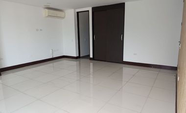 ARRIENDO APARTAMENTO EN CABECERA DEL LLANO