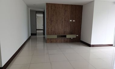 ARRIENDO APARTAMENTO EN CABECERA DEL LLANO