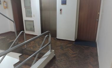 ARRIENDO OFICINA EN SANTA BARBARA