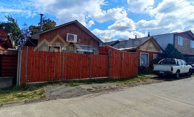 Tierra de Colonos Vende  hermosa y céntrica casa Frutillar Alto