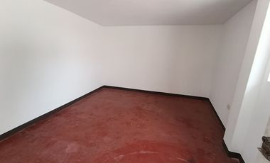 Espaciosa Casa En Alquiler En Esquina A Unos Pasos De La Av. La Marina