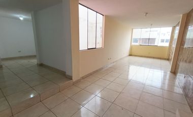 Espaciosa Casa En Alquiler En Esquina A Unos Pasos De La Av. La Marina