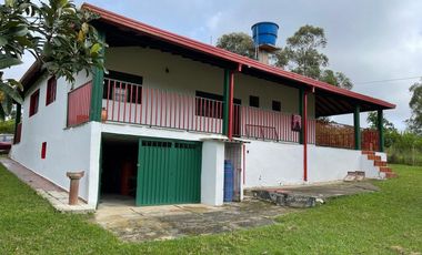 SE VENDE PARCELA EN MESA DE LOS SANTOS