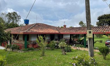 SE VENDE PARCELA EN MESA DE LOS SANTOS