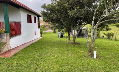 SE VENDE PARCELA EN MESA DE LOS SANTOS