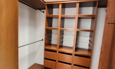 ¡Se Arrienda Hermosa Casa en ENCENILLOS DE SINDAMANOY! Si buscas el lugar perfecto para vivir en la Sabana de Bogotá, esta casa es para ti. Ubicada en