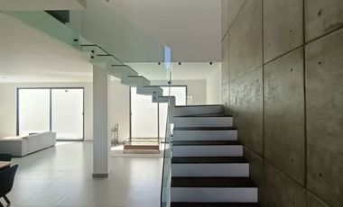 CASA EN VENTA PRIVADA MIGUEL ANGEL