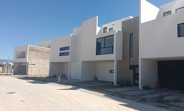CASA EN VENTA PRIVADA MIGUEL ANGEL