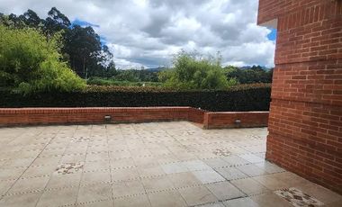 Se Vende Espectacular Casa de 3 Pisos en Aposentos de Briceño! ¿Sueñas con vivir en uno de los sectores más exclusivos y de mayor valorización de la S