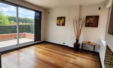 Se Vende Espectacular Casa de 3 Pisos en Aposentos de Briceño! ¿Sueñas con vivir en uno de los sectores más exclusivos y de mayor valorización de la S