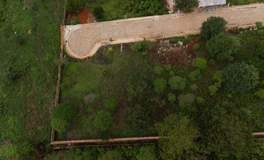 588 MT2 DE TIERRA CON MILES DE KM2 DE VISTA A PAISAJES INCREIBLES DE UN MAR DE NUBES Y VALLES.