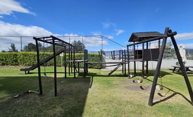 Se Vende Departamento de 3 Dormitorios en Conjunto habitacional en el Bosque