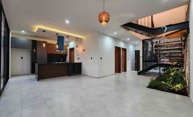 VENTA de Residencia en Colima Nte. Rmza 🏔️