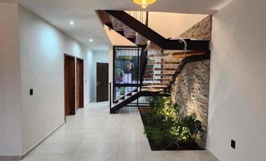 VENTA de Residencia en Colima Nte. Rmza 🏔️