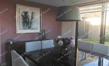 Casa en condominio con doble filtro de seguridad