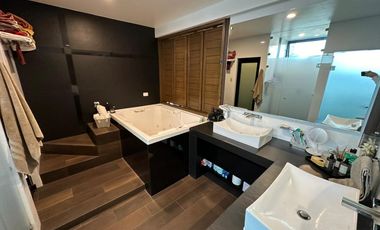RESIDENCIA SEMIAMUEBLADA EN RENTA EN RINCONADA DEL BOSQUE $78,000.00 más Mantenimiento