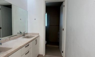 Casa 4 Recamaras Renta, Parque La Castellana Lomas de Angelopolis