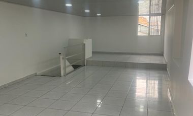 SE ARRIENDA EXCELENTE LOCAL EN PORCIUNCULA