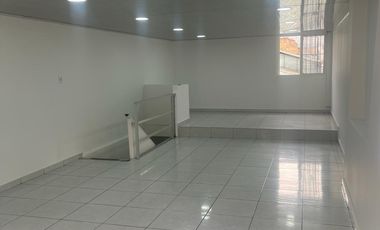 SE ARRIENDA EXCELENTE LOCAL EN PORCIUNCULA