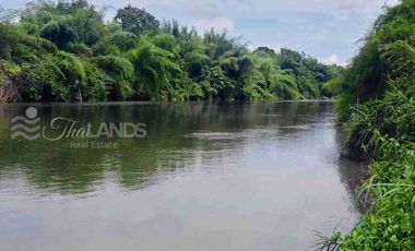 🏞️ Land for Sale – Nearly 5 Rai, Riverfront on the Khwae Noi River 🌊 with 45m Concrete Road Frontage, Only 20 Minutes from Kanchanaburi City! 🚖