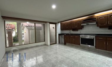 Casa Renta en Coto en  Puerta de Hierro