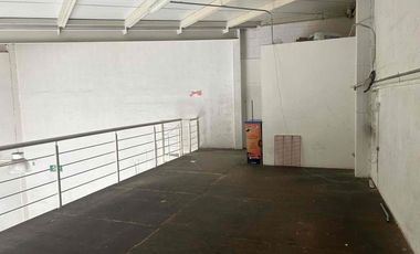 Local comercial en Renta en Plaza Sevilla sobre Blvd Morelos altura de Brisas de Lago