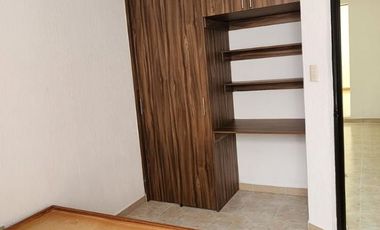 RENTO HERMOSA CASA FRACC LOS MANANTIALES $8,000.00 EQUIPADA CON CLOSETS, COCINA Y CALENTADOR SOLAR