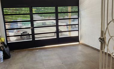 RENTO HERMOSA CASA FRACC LOS MANANTIALES $8,000.00 EQUIPADA CON CLOSETS, COCINA Y CALENTADOR SOLAR