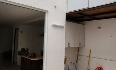 RENTO HERMOSA CASA FRACC LOS MANANTIALES $8,000.00 EQUIPADA CON CLOSETS, COCINA Y CALENTADOR SOLAR