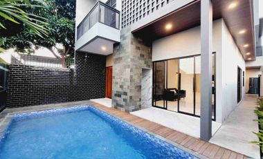 Rumah Baru 2 Lt Industrial Ada Private Pool Solo Kota