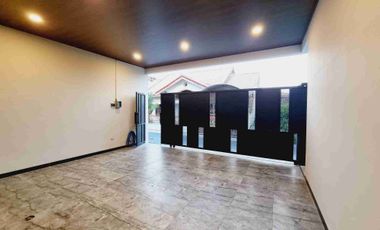 Rumah Baru 2 Lt Industrial Ada Private Pool Solo Kota