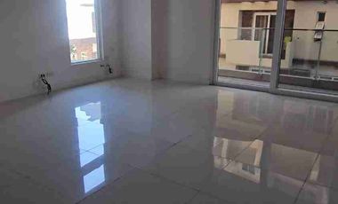 3 bedroom unit with stunning Manila Bay Sunset view - Oak Harbor Residences