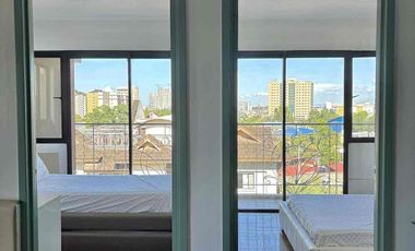For Sale Beautiful 2 Bedroom unit with balcony in One Oasis, Cebu
