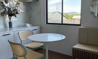 For Sale Beautiful 2 Bedroom unit with balcony in One Oasis, Cebu