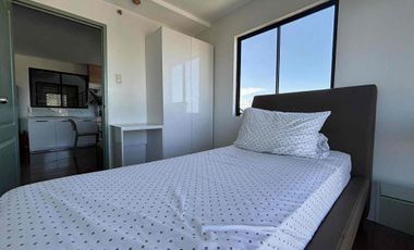 For Sale Beautiful 2 Bedroom unit with balcony in One Oasis, Cebu