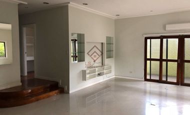 FOR RENT Renovated Bungalow with Guest House in White Plains, Quezon City