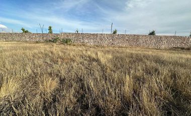 Terreno de 322 m2 en Lomas del Campanario Norte