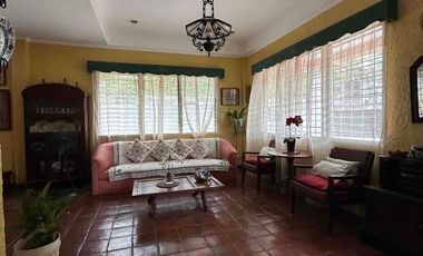 6 Bedroom House for Sale with large lawn in Buena Hills Guadalupe Cebu