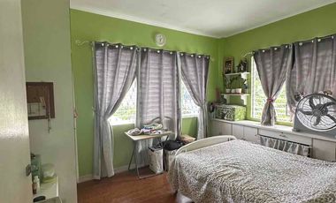 6 Bedroom House for Sale with large lawn in Buena Hills Guadalupe Cebu