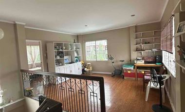 6 Bedroom House for Sale with large lawn in Buena Hills Guadalupe Cebu