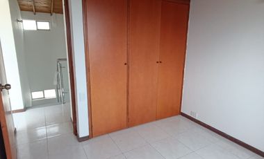 Apartamento en arriendo Las Plamas Poblado